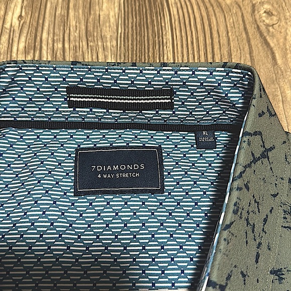 Men’s seven diamonds, four-way stretch size extra large button down casual top - Picture 2 of 2